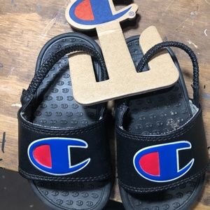 new Columbia sandles